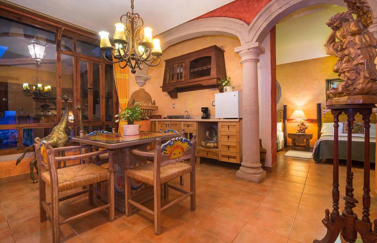 Eco Hotel Ixhi Пацкуаро Экстерьер фото