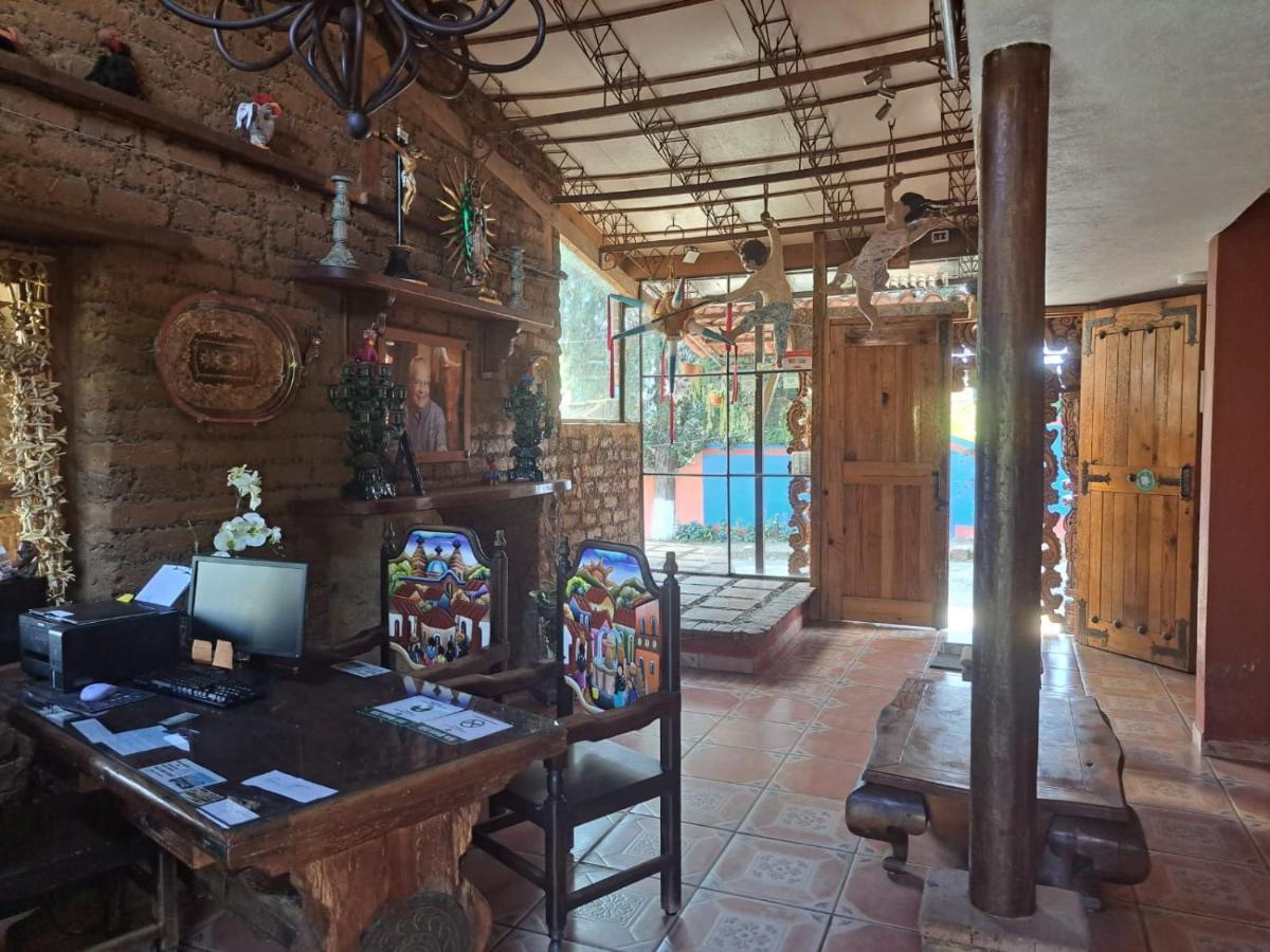 Eco Hotel Ixhi Пацкуаро Экстерьер фото