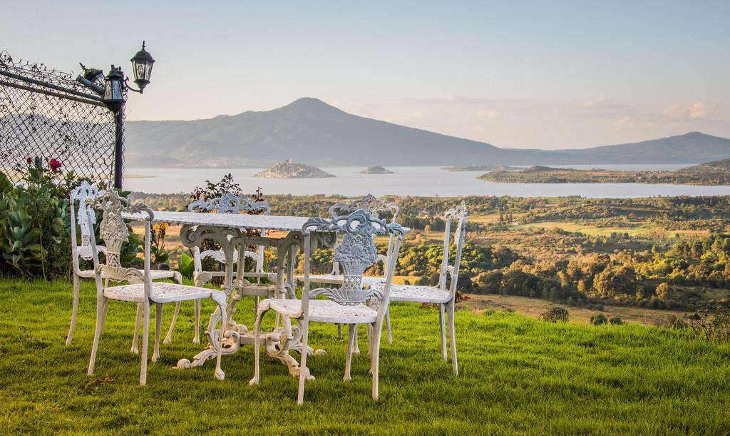 Eco Hotel Ixhi Пацкуаро Экстерьер фото